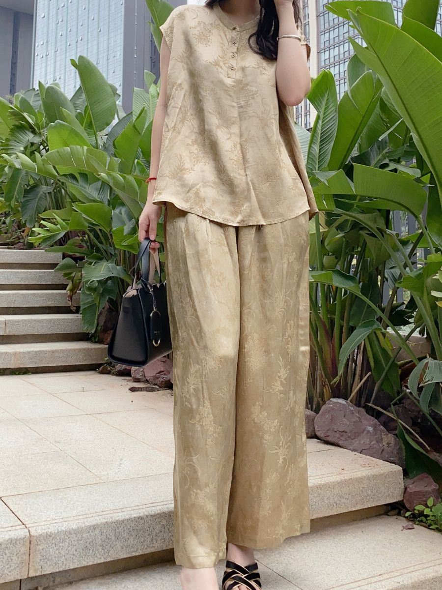 Sleeveless Button-Down Top and Wide-Leg Pants Set