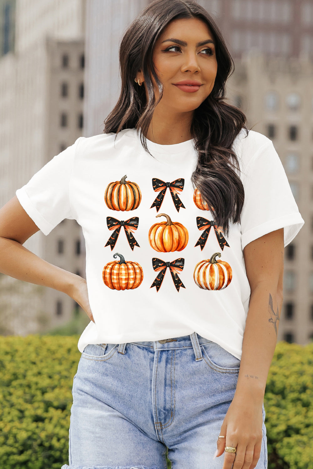 White Halloween Pumpkin Bow Knot Print Crew Neck Tee