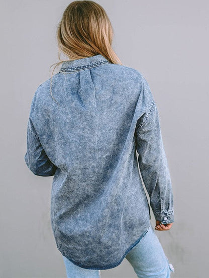 Stylish Slim Fit Women's Denim Shirt Jacket with Classic Collar and Print Detail