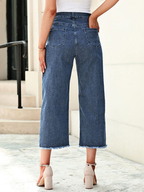 Statement Pants: Women's Stylish Wide-Leg Cropped Jeans