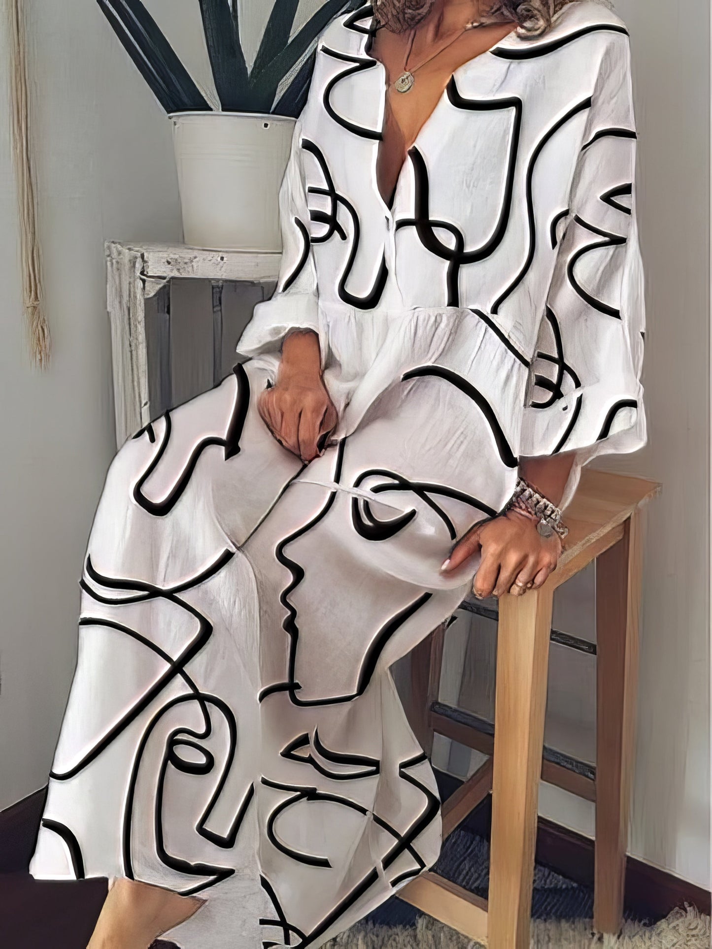 Maxi Dresses - Abstract Face Print V-Neck Long Sleeve Dress - MsDressly