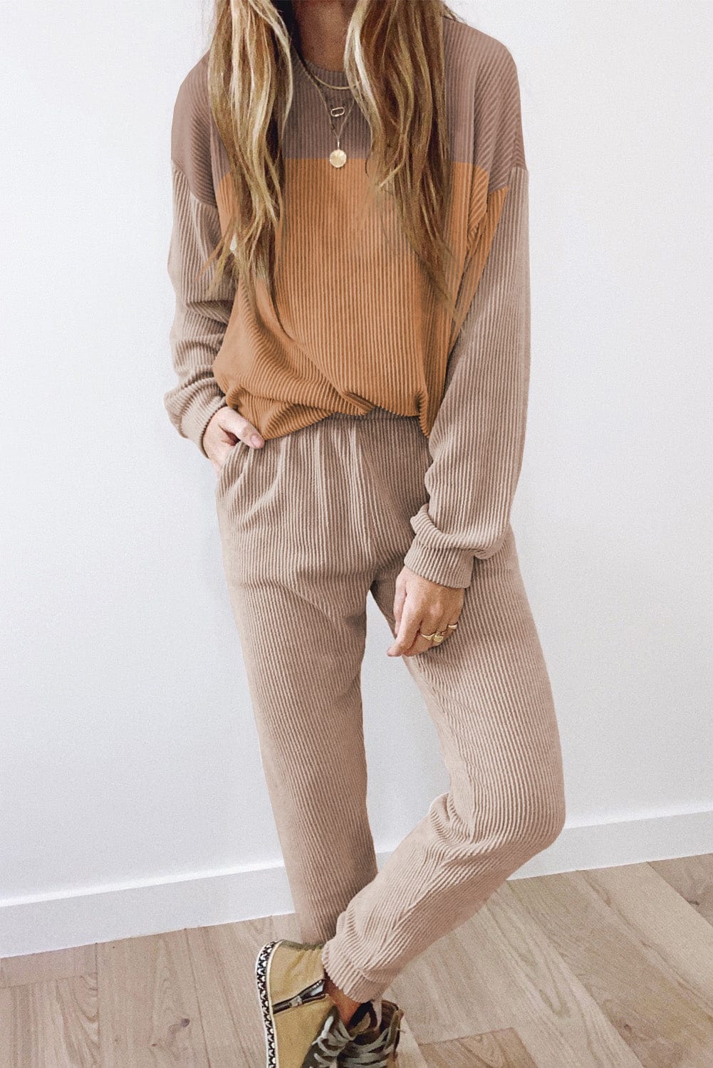 Brown Ribbed Colorblock Pullover and Jogger Pants Set