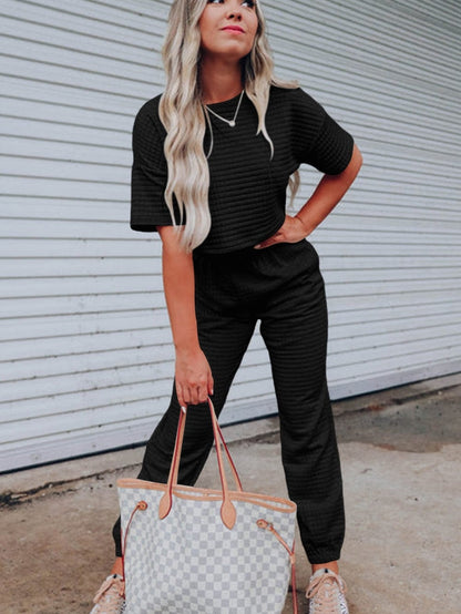 Chic Black Textured Crop Tee and Jogger Pants Ensemble