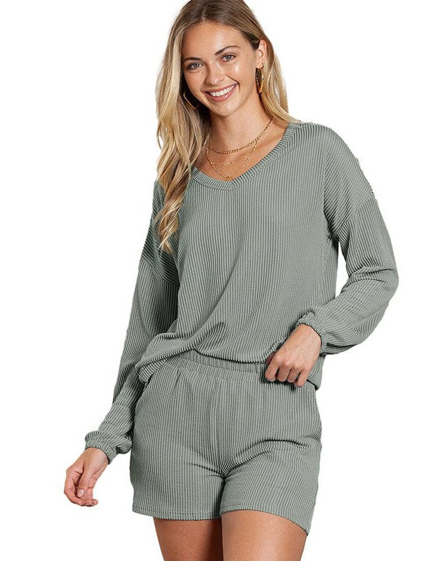 Chic Women's V-Neck Two-Piece Sports Suit with Loose Long Sleeves