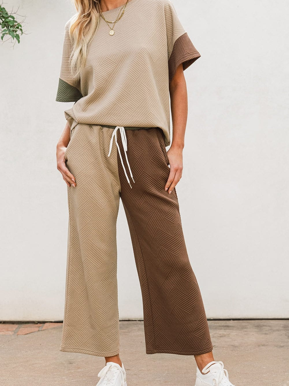 Colorblock Ribbed Textured Tee and Wide Leg Pants Set