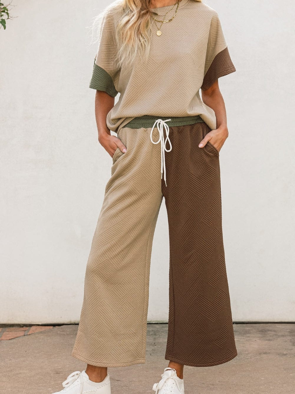 Colorblock Ribbed Textured Tee and Wide Leg Pants Set