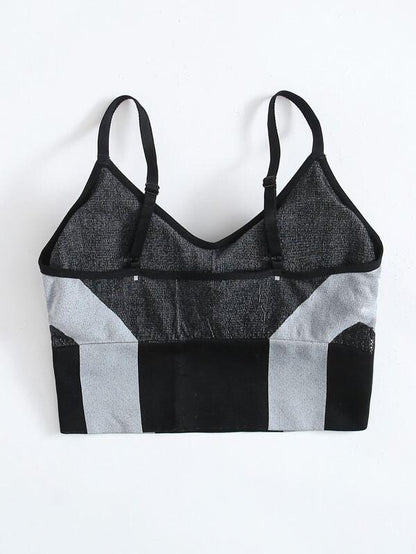 Cut And Sew Letter Graphic Sports Bra - LuckyFash™