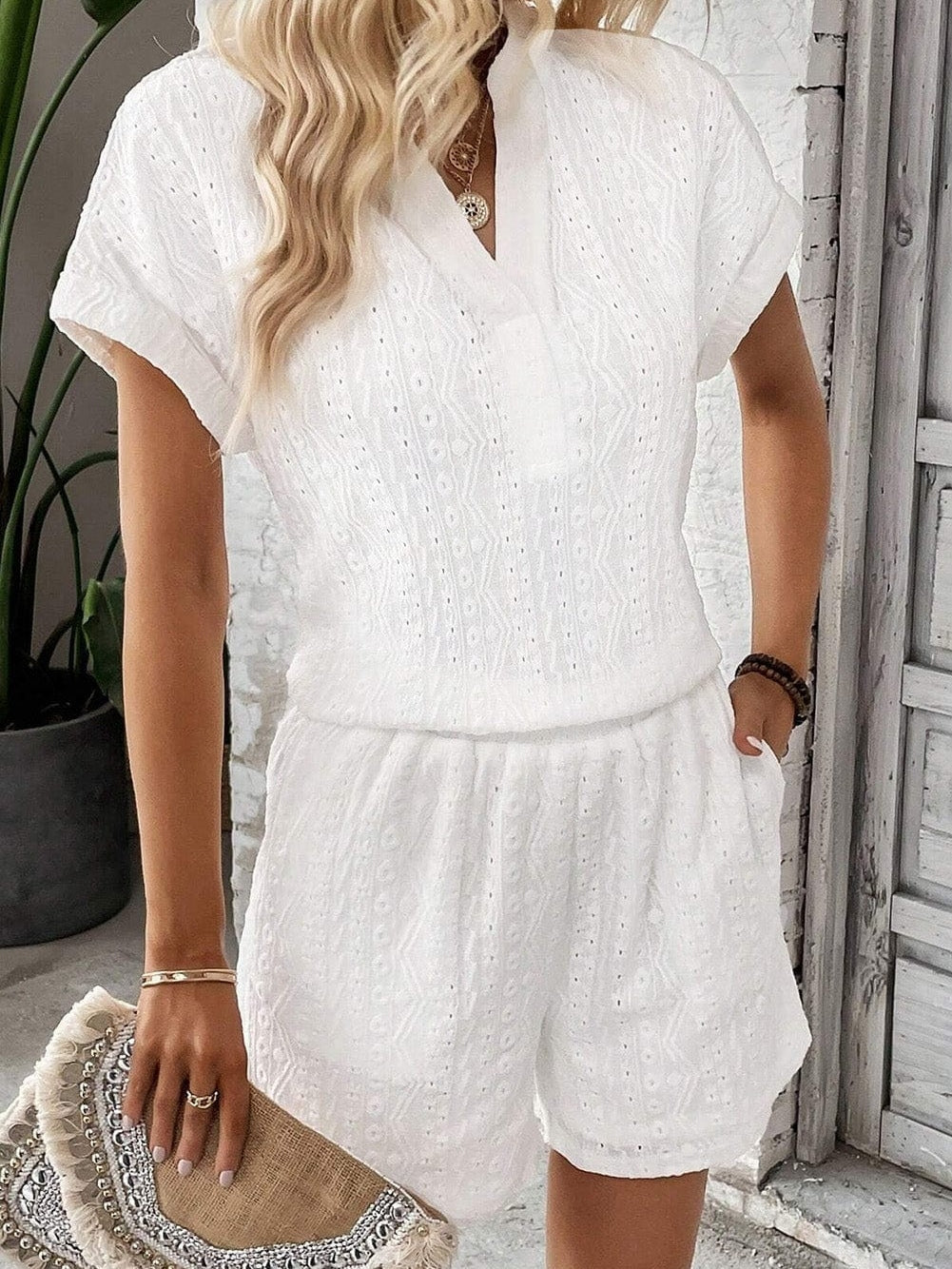 Delicate Eyelet White Shorts Ensemble