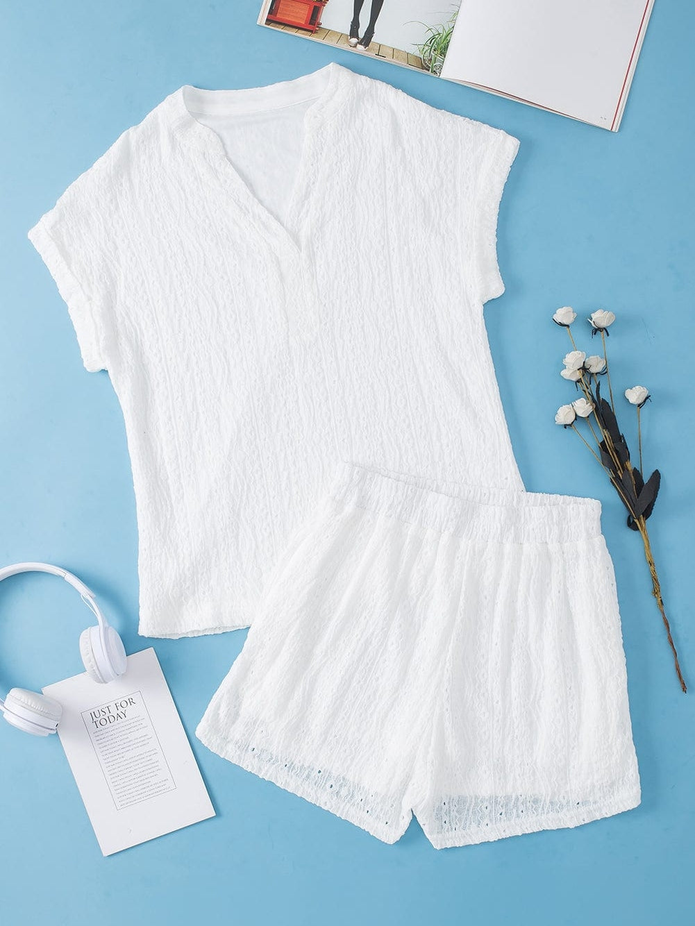 Delicate Eyelet White Shorts Ensemble