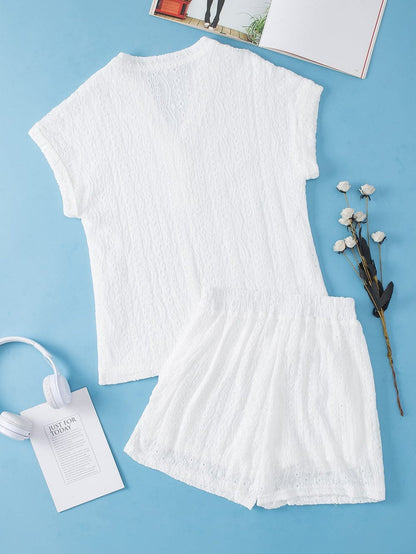 Delicate Eyelet White Shorts Ensemble