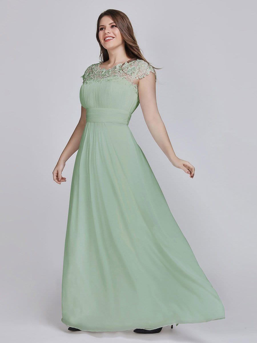 Elegant Lace Cap Sleeve Chiffon Evening Gown with Ruched Detail