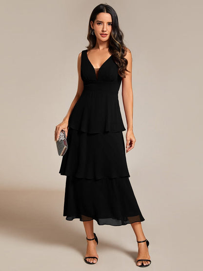 Elegant Layered Wedding Guest Dress in Chiffon A-Line Silhouette with V-Neck and Sleeveless Design