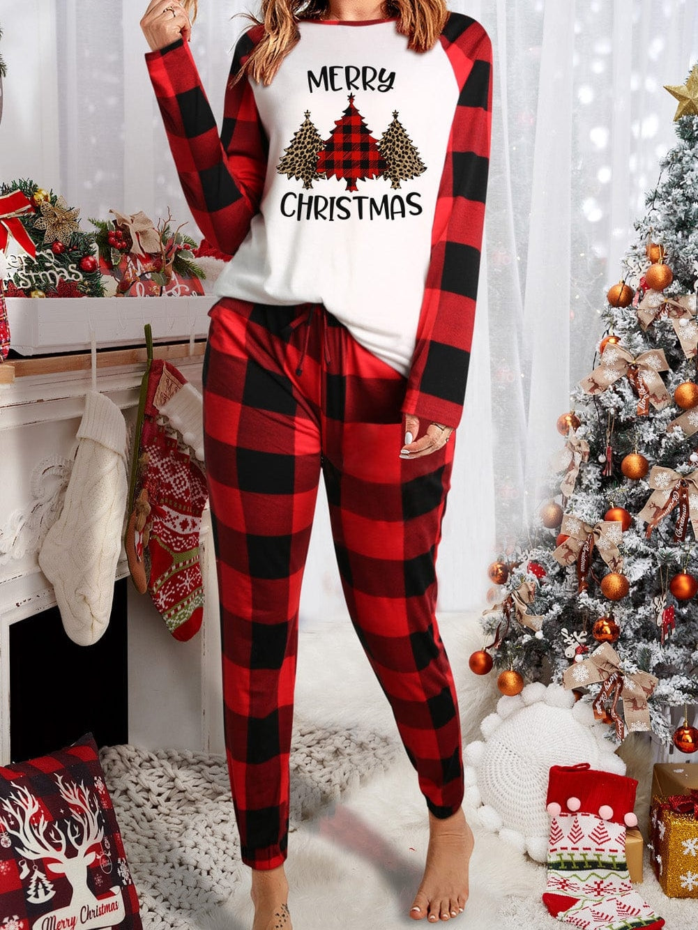 Festive Red Christmas Plaid Print Lounge Set with Tree Motif