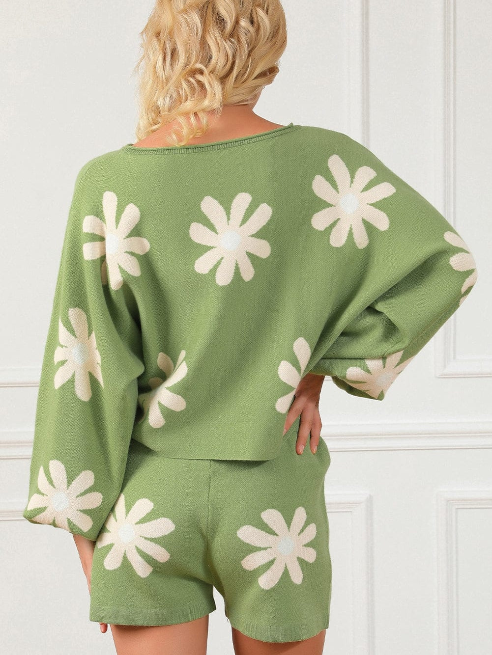 Floral Bubble Sleeve Green Knit Sweater and Shorts Ensemble