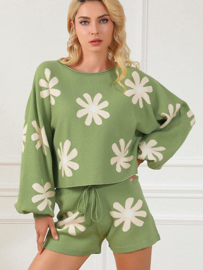 Floral Bubble Sleeve Green Knit Sweater and Shorts Ensemble