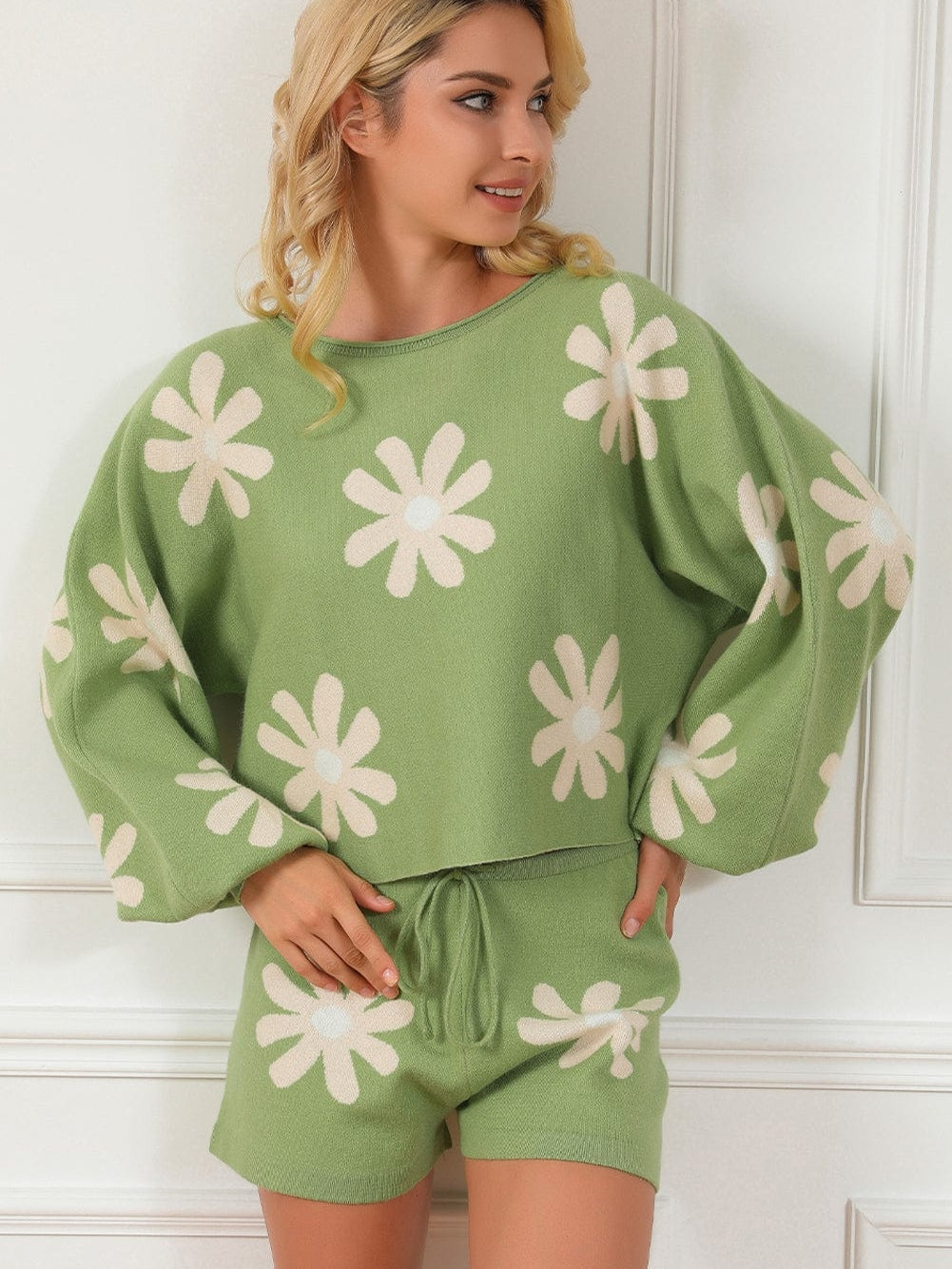 Floral Bubble Sleeve Green Knit Sweater and Shorts Ensemble