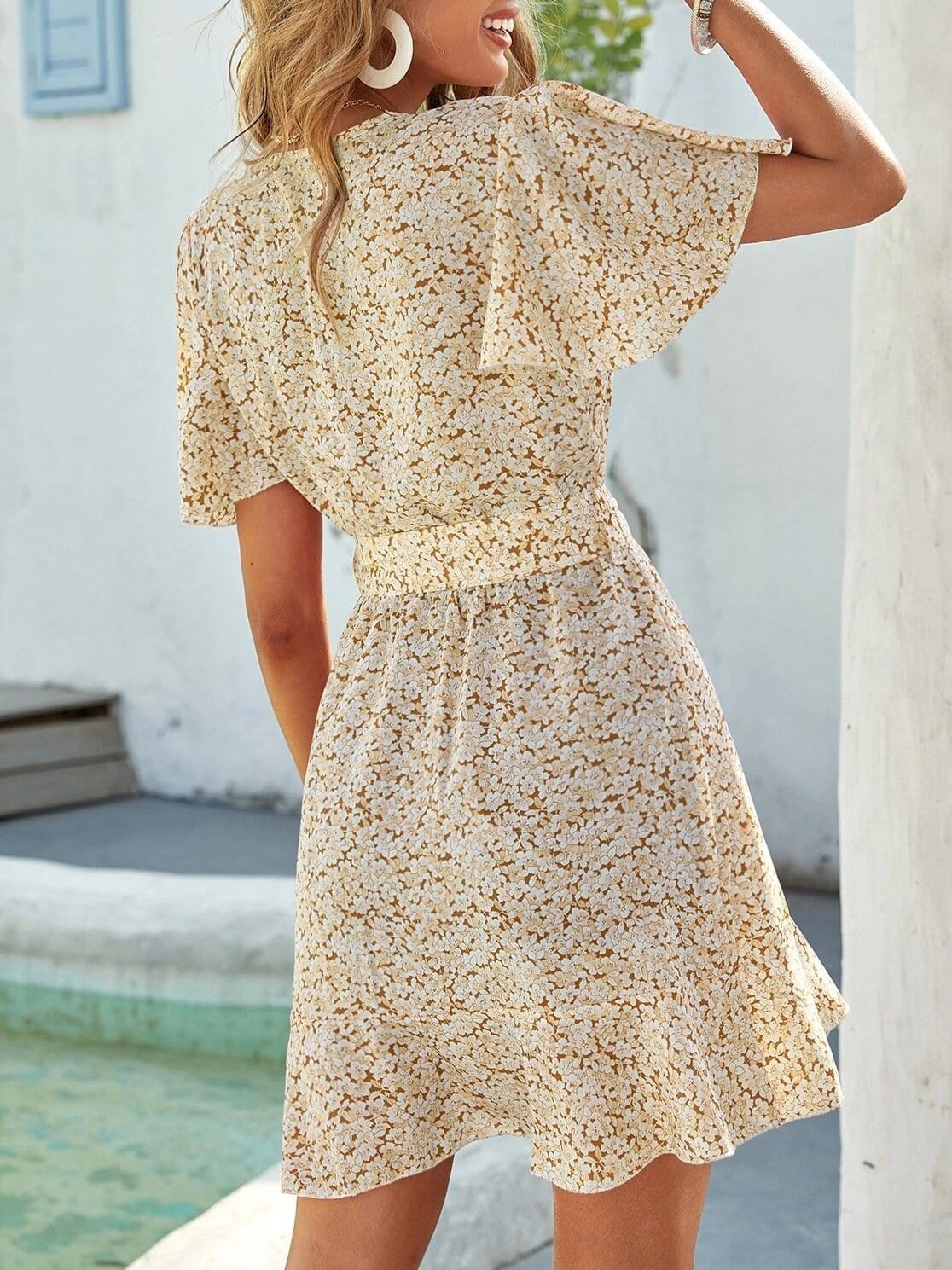 Floral Print V-neck Short Sleeve Dress