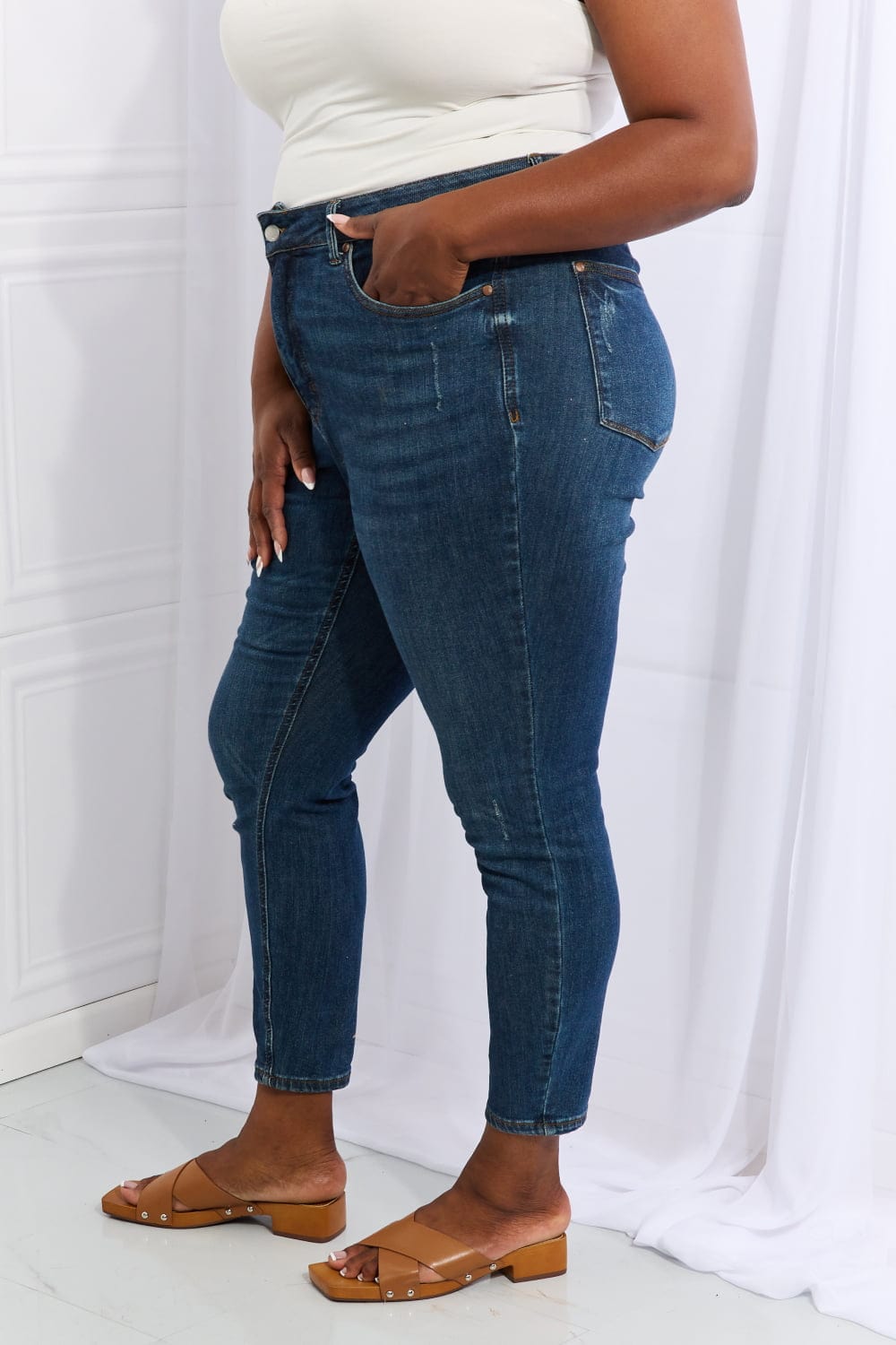 Judy Blue Emily Full Size High Waisted Tummy Control Skinny Jeans