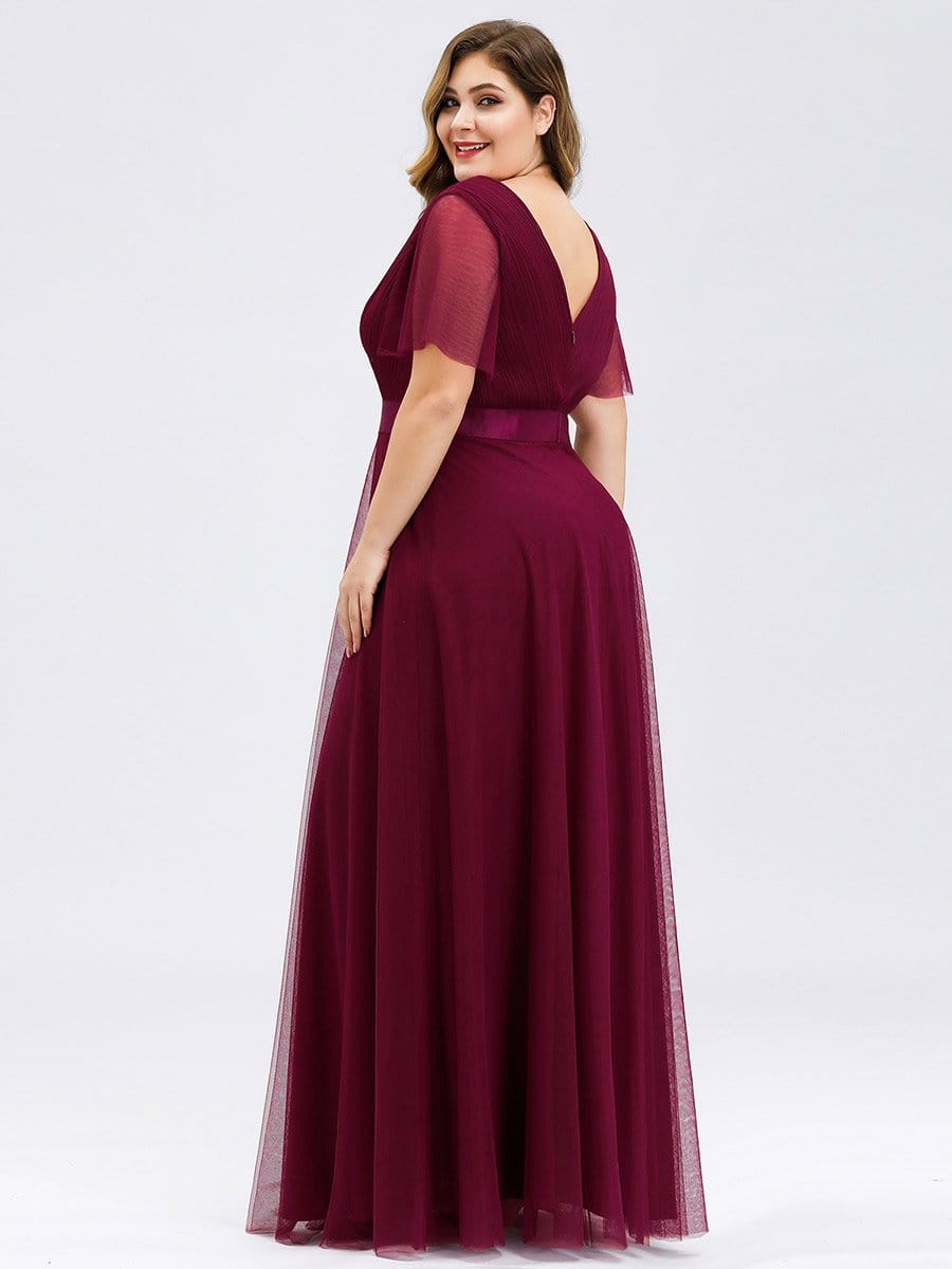 Luxurious Plus Size V-Neck Bridesmaid Dress for Curvy Women