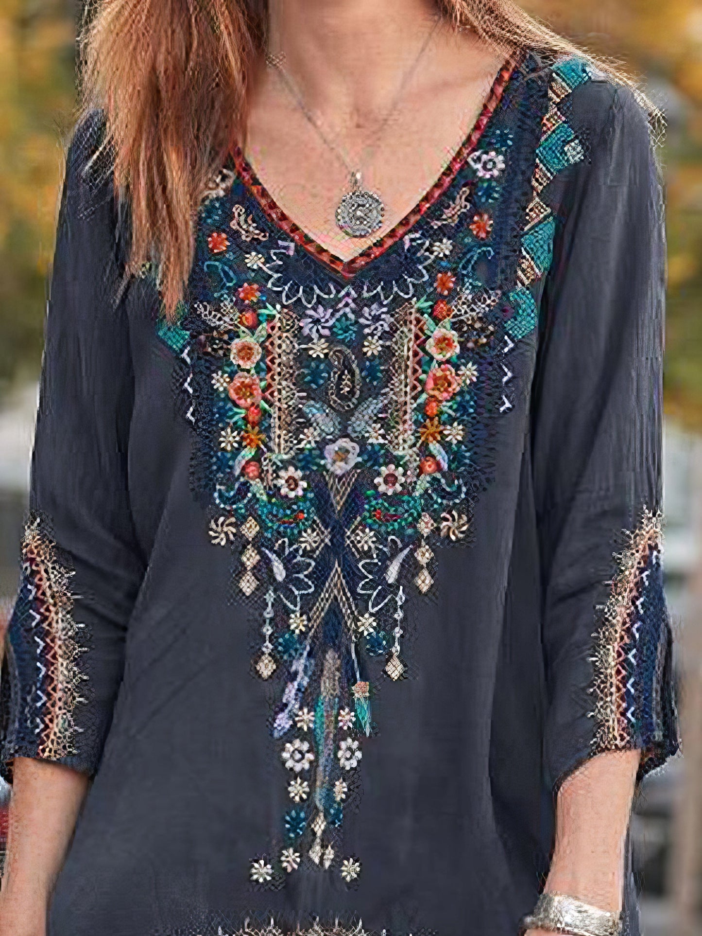 Embroidery Print 3/4 Sleeve V-neck Shirt