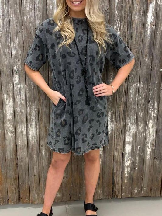 Loose Leopard Print Crew Neck Short Sleeve Dress DRE2202093467BLAS Black / 2 (S)