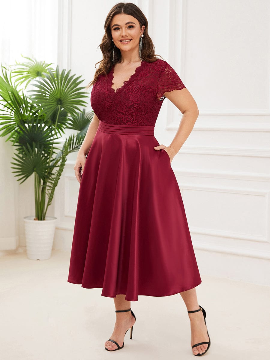 MsDresslyEP Plus Formal Dress Plus Size V-neck Lace Bodice A-line Cocktail Dress with Pockets