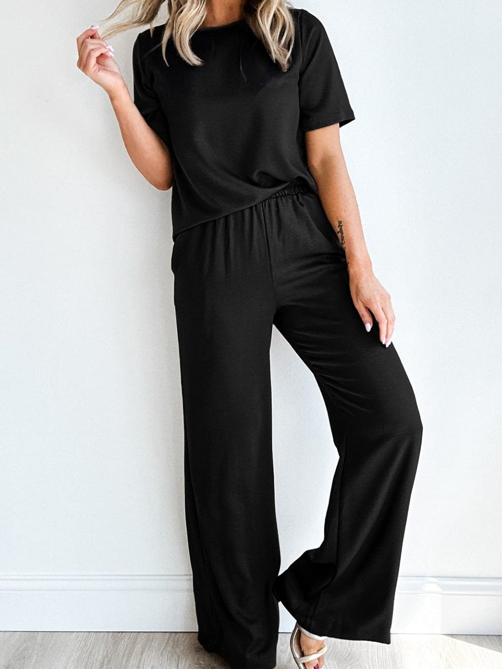 Solid Black Casual Two-Piece T-Shirt and Wide Leg Pants Set