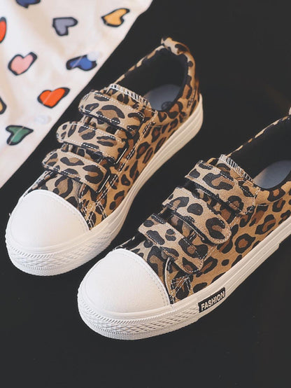 Women Leopard  Front Low Top Sneakers - LuckyFash™