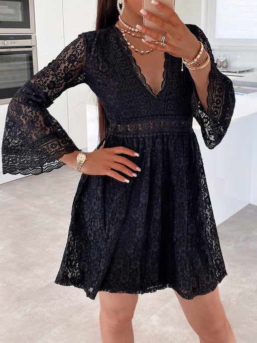 Women's Dresses Lace Stitching V-Neck Three-Quarter Sleeve Dress - LuckyFash™