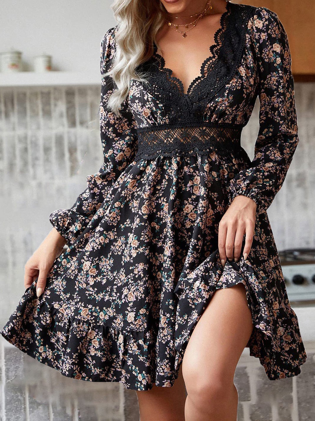 Women's Dresses Printed V-Neck Lace Long Sleeve Dress - LuckyFash™