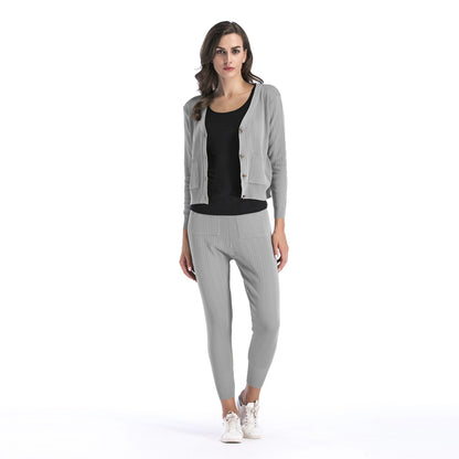 Women's knitted Cardigan suit