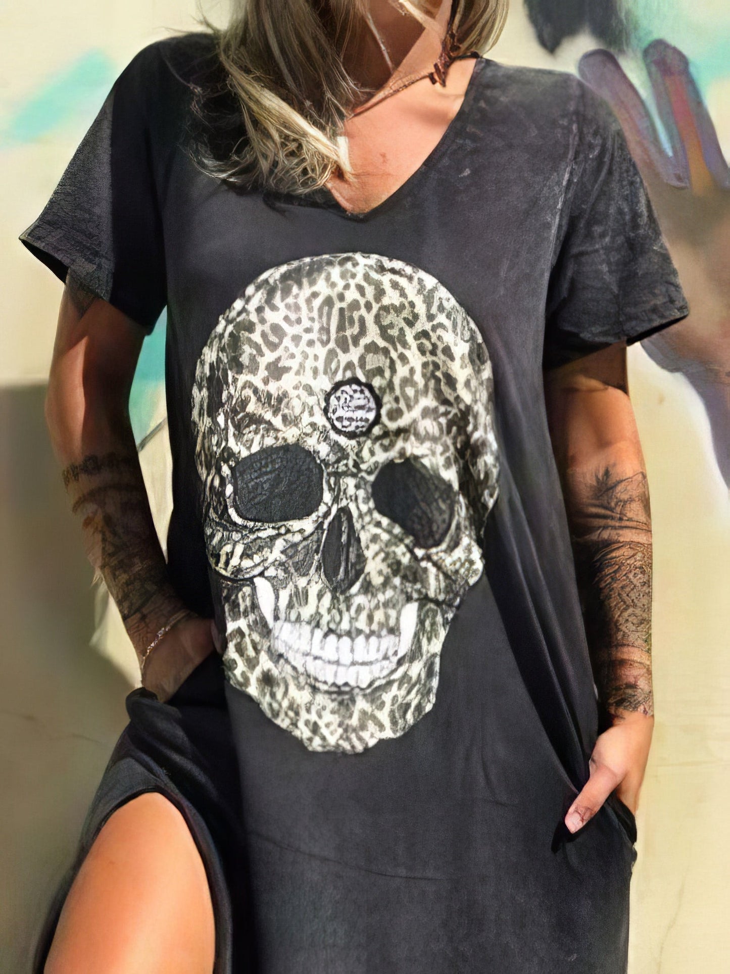V-neck Short-sleeved Skull Print Slit T-shirt Dress
