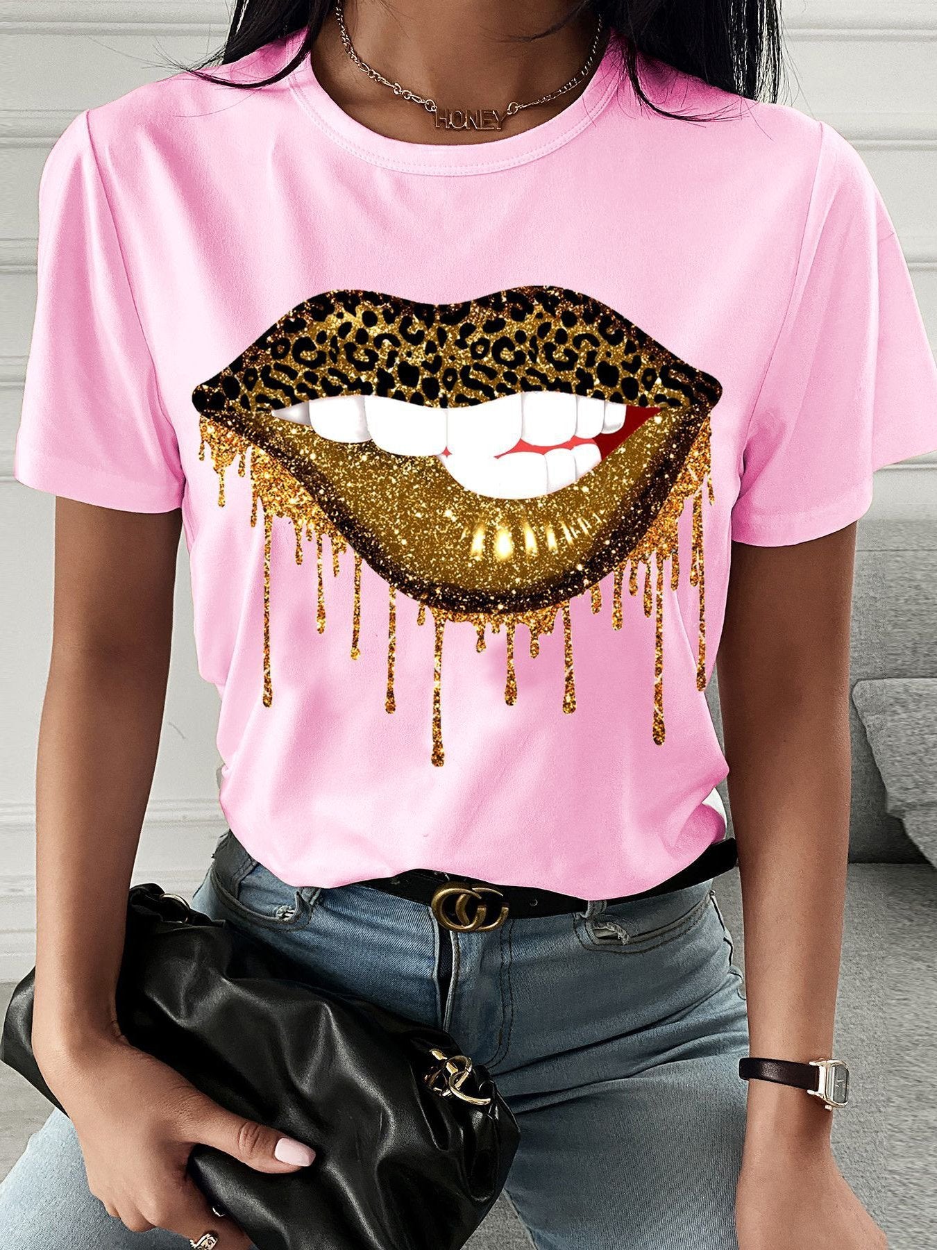 Leopard Lip Print Crew Neck T-shirt - MsDressly