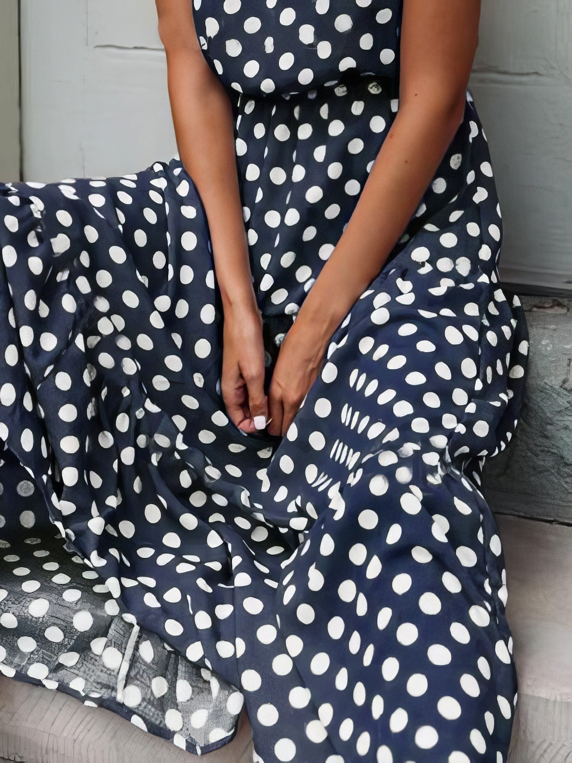 Maxi Dresses - Polka Dot Print Round Neck Casual Dress - MsDressly