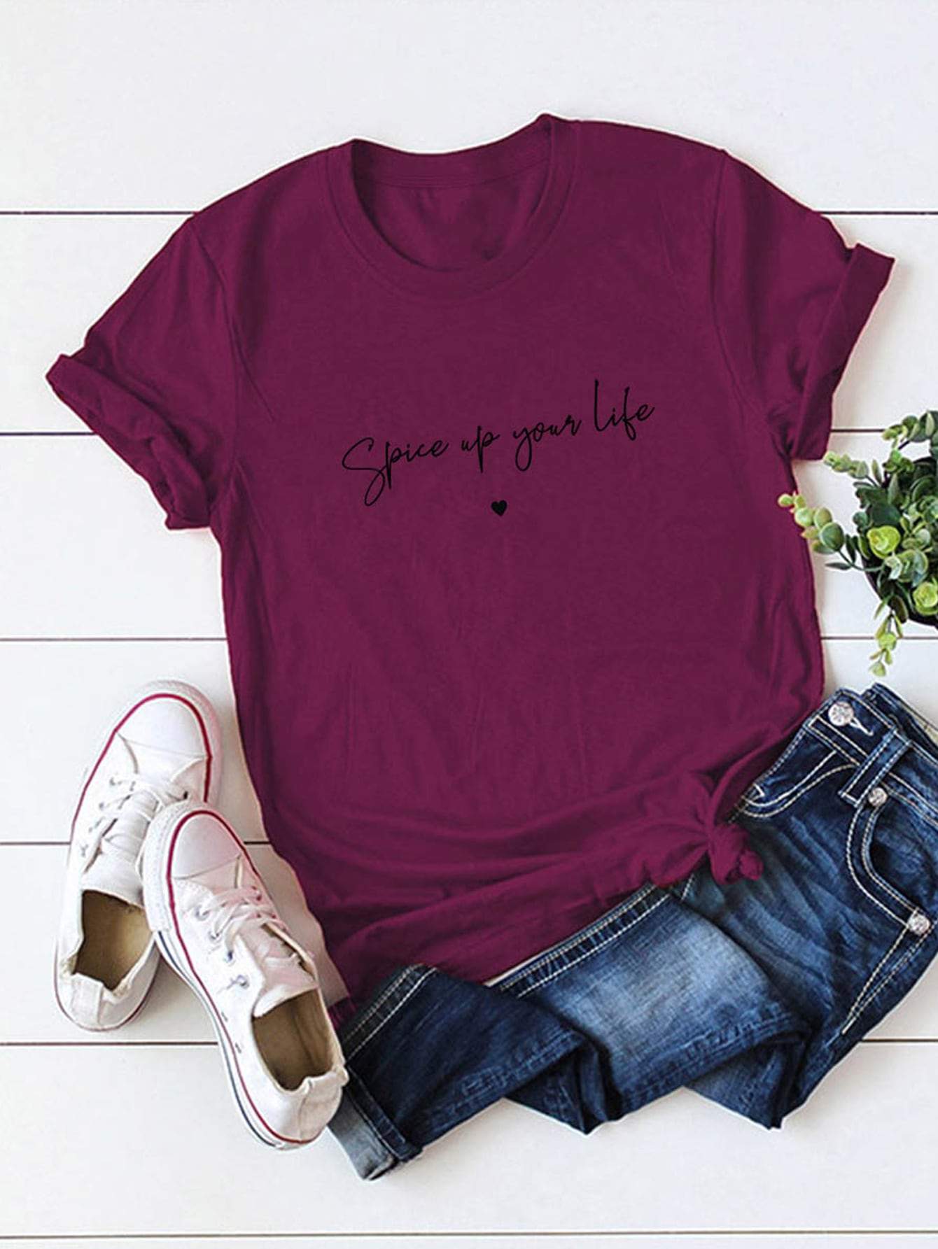 Simple Letter & Heart Graphic Tee - INS | Online Fashion Free Shipping Clothing, Dresses, Tops, Shoes