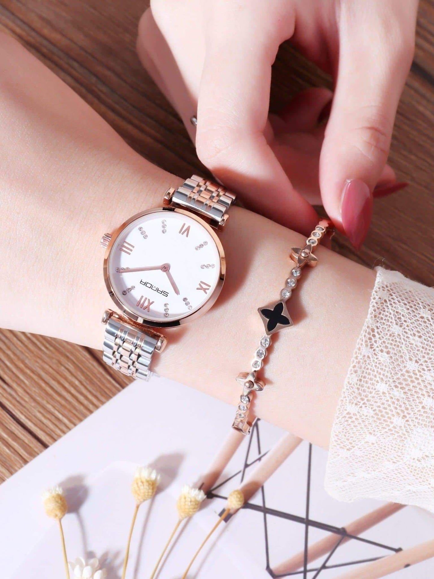 Women Luxury Rhinestone Quartz Watch - LuckyFash™