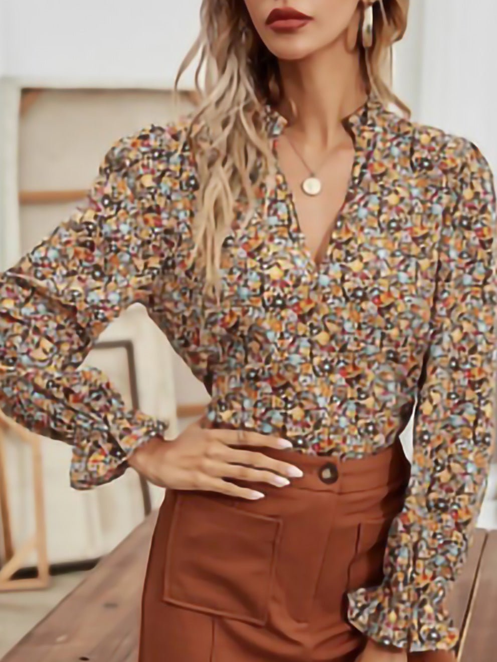 Women's Blouses V-Neck Floral Long Sleeves Blouse - MsDressly