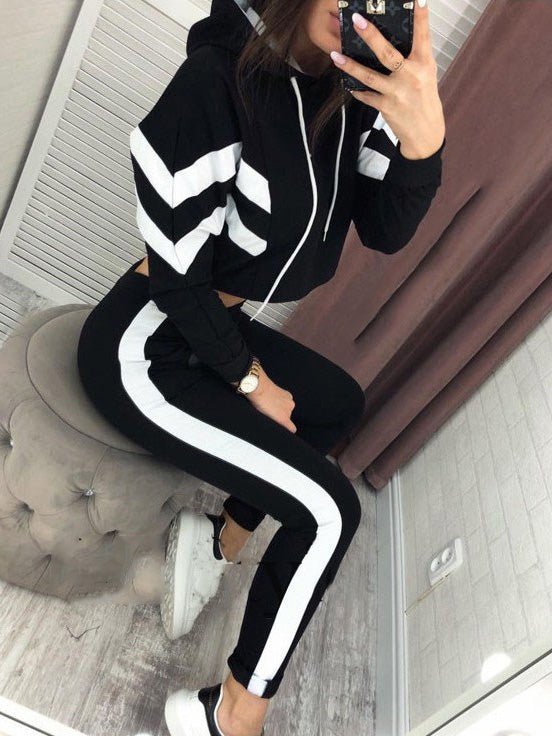 Women's Sets Printed Crop Hoody & Trousers Two-Piece Set - Sets - Instastyled | Online Fashion Free Shipping Clothing, Dresses, Tops, Shoes - 19/08/2022 - Bottoms - Color_Black