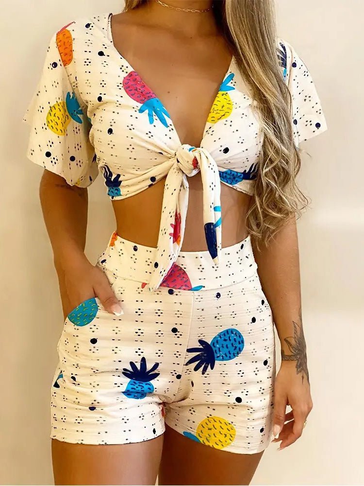 Women's Sets Printed V-Neck Knotted Crop Top & Shorts Two-Piece Set - Sets - Instastyled | Online Fashion Free Shipping Clothing, Dresses, Tops, Shoes - 13/04/2022 - 30-40 - Bottoms