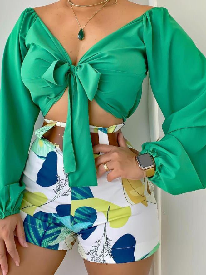 Women's Sets Tie V-Neck Cropped Shirt & Belt Shorts Printed Two-Piece Set - Sets - Instastyled | Online Fashion Free Shipping Clothing, Dresses, Tops, Shoes - 05/05/2022 - 40-50 - Bottoms